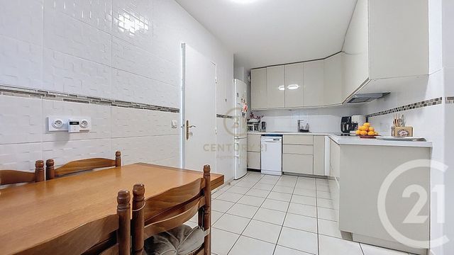 Maison &agrave; vendre - 4 pi&egrave;ces - 92,48 m2 - Champs Sur Marne - 77 - ILE-DE-FRANCE
