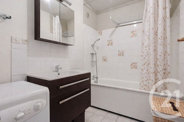 Appartement F4 &agrave; vendre - 4 pi&egrave;ces - 88,83 m2 - Champs Sur Marne - 77 - ILE-DE-FRANCE