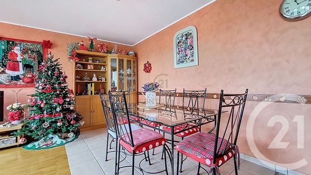 Appartement F4 &agrave; vendre - 4 pi&egrave;ces - 88,83 m2 - Champs Sur Marne - 77 - ILE-DE-FRANCE