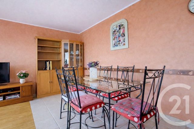 Appartement F4 &agrave; vendre - 4 pi&egrave;ces - 88,83 m2 - Champs Sur Marne - 77 - ILE-DE-FRANCE