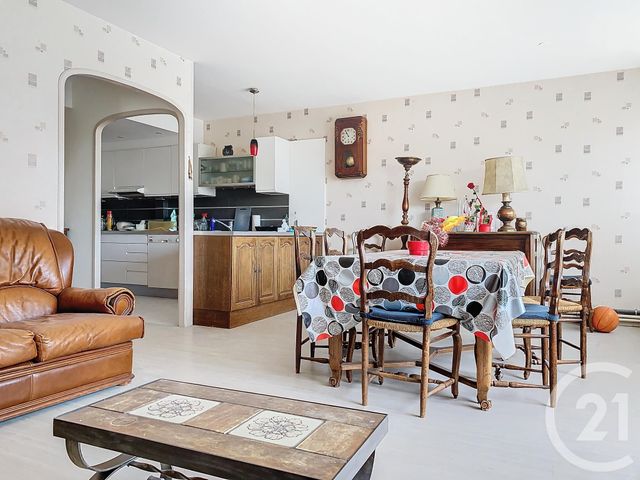 Appartement F4 &agrave; louer - 4 pi&egrave;ces - 84,14 m2 - Champs Sur Marne - 77 - ILE-DE-FRANCE