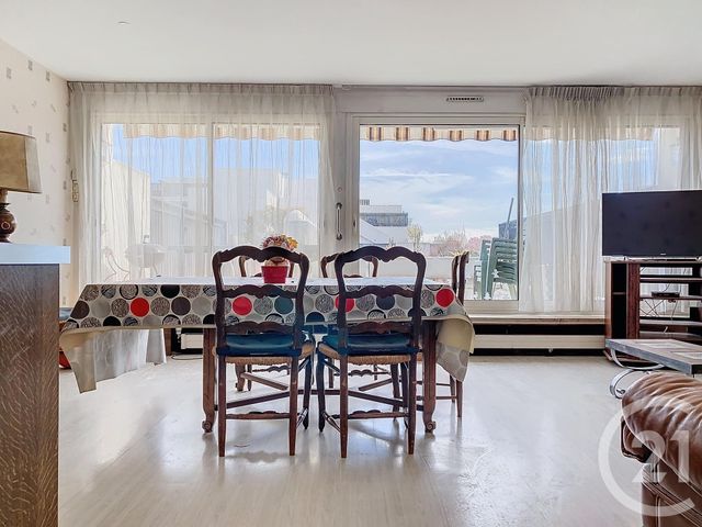 Appartement F4 &agrave; louer - 4 pi&egrave;ces - 84,14 m2 - Champs Sur Marne - 77 - ILE-DE-FRANCE