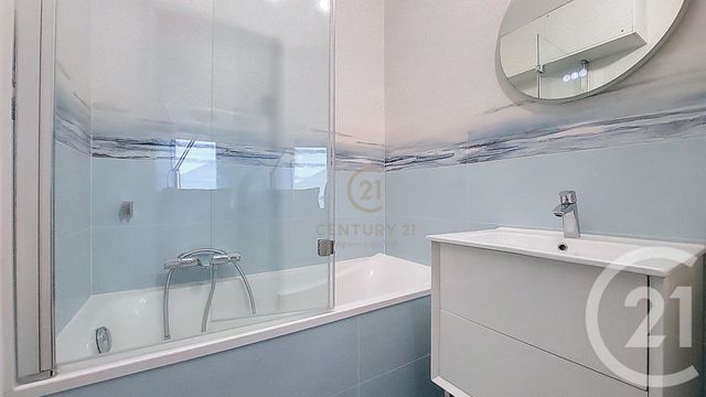Appartement F5 à vendre - 5 pièces - 104,16 m2 - Champs Sur Marne - 77 - ILE-DE-FRANCE