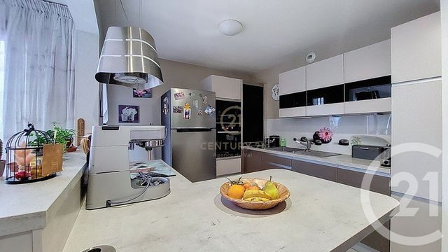 Appartement F5 à vendre - 5 pièces - 104,16 m2 - Champs Sur Marne - 77 - ILE-DE-FRANCE