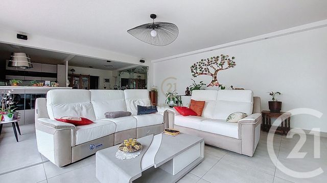 Appartement F5 à vendre - 5 pièces - 104,16 m2 - Champs Sur Marne - 77 - ILE-DE-FRANCE