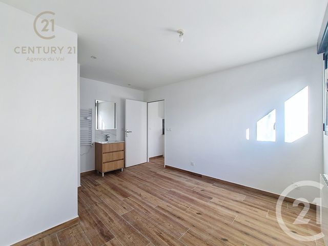 Appartement F2 &agrave; louer - 2 pi&egrave;ces - 30,01 m2 - Champs Sur Marne - 77 - ILE-DE-FRANCE