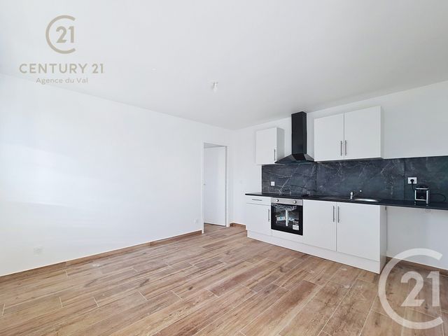 Appartement F2 &agrave; louer - 2 pi&egrave;ces - 30,01 m2 - Champs Sur Marne - 77 - ILE-DE-FRANCE