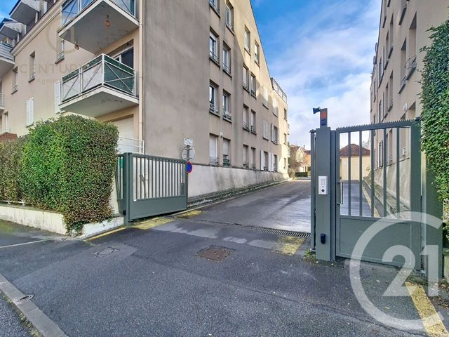 Parking &agrave; louer - 5,44 m2 - Champs Sur Marne - 77 - ILE-DE-FRANCE