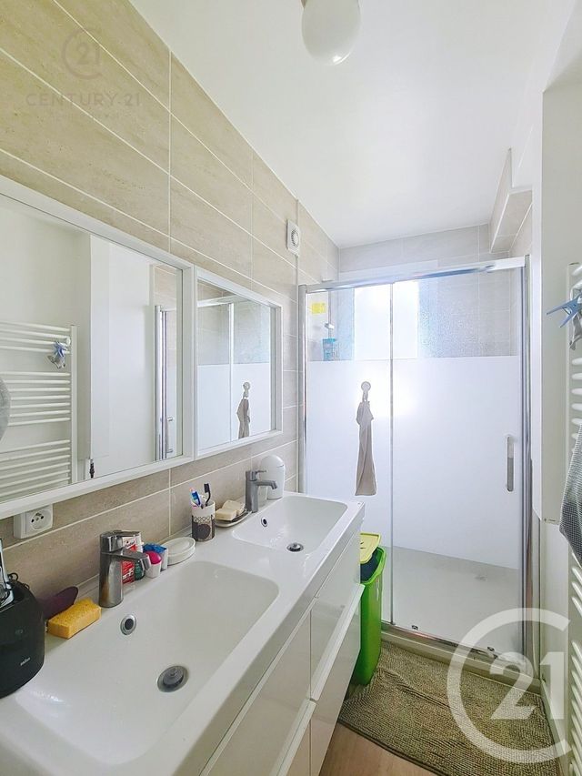 Appartement F3 &agrave; louer - 3 pi&egrave;ces - 56,79 m2 - Chelles - 77 - ILE-DE-FRANCE