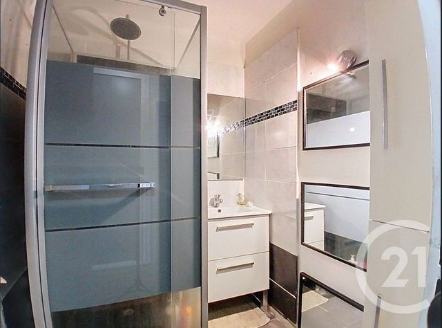 Appartement F4 &agrave; vendre - 4 pi&egrave;ces - 68,59 m2 - Champs Sur Marne - 77 - ILE-DE-FRANCE