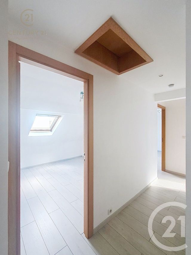 Maison &agrave; louer - 5 pi&egrave;ces - 80,95 m2 - Champs Sur Marne - 77 - ILE-DE-FRANCE