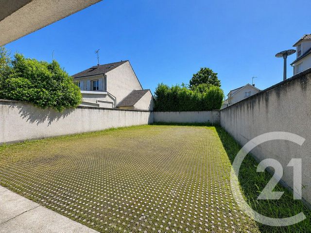 Appartement F2 &agrave; vendre - 2 pi&egrave;ces - 32,35 m2 - Champs Sur Marne - 77 - ILE-DE-FRANCE