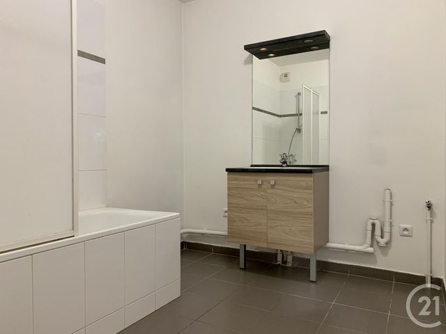 Appartement F1 &agrave; louer - 1 pi&egrave;ce - 42,16 m2 - Pomponne - 77 - ILE-DE-FRANCE