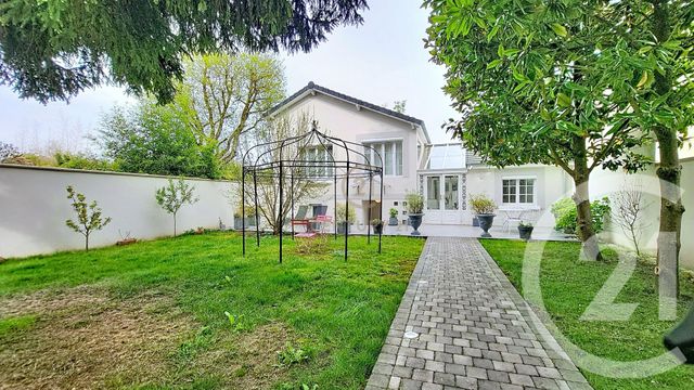 Maison &agrave; vendre - 6 pi&egrave;ces - 118,97 m2 - Champs Sur Marne - 77 - ILE-DE-FRANCE