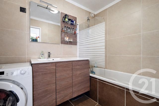 Appartement F4 &agrave; vendre - 4 pi&egrave;ces - 86,62 m2 - Champs Sur Marne - 77 - ILE-DE-FRANCE