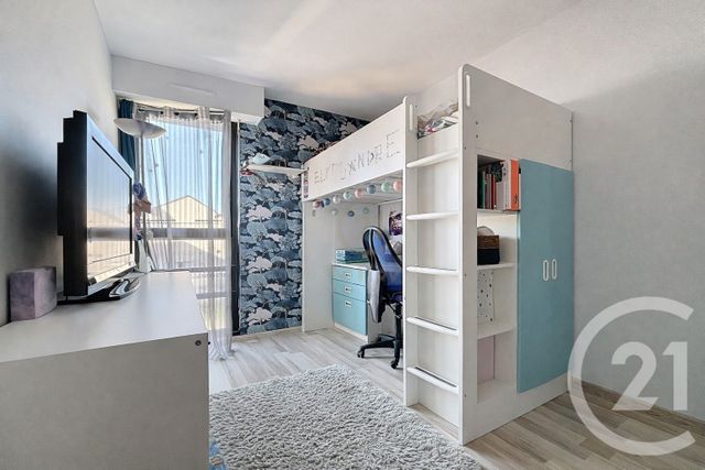 Appartement F4 &agrave; vendre - 4 pi&egrave;ces - 86,62 m2 - Champs Sur Marne - 77 - ILE-DE-FRANCE