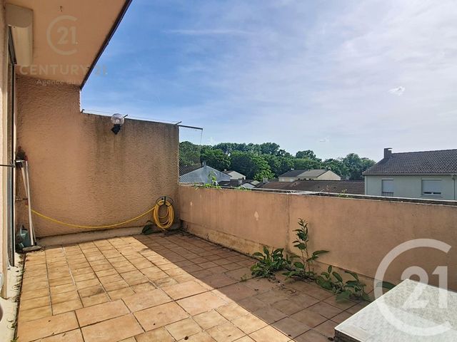 Appartement F2 &agrave; louer - 2 pi&egrave;ces - 42,19 m2 - Champs Sur Marne - 77 - ILE-DE-FRANCE