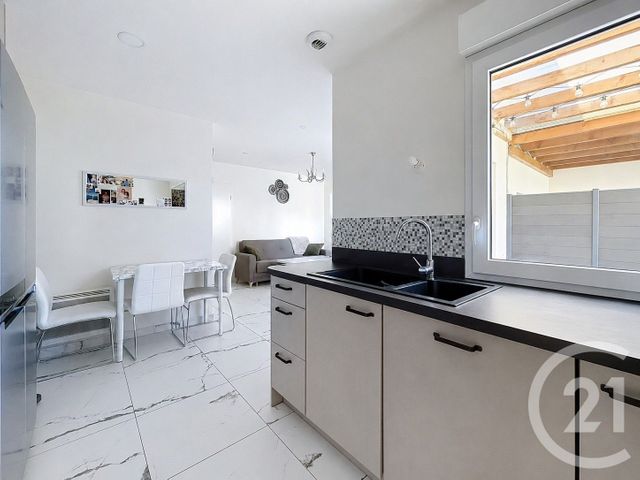 Maison &agrave; vendre - 4 pi&egrave;ces - 79,01 m2 - Champs Sur Marne - 77 - ILE-DE-FRANCE