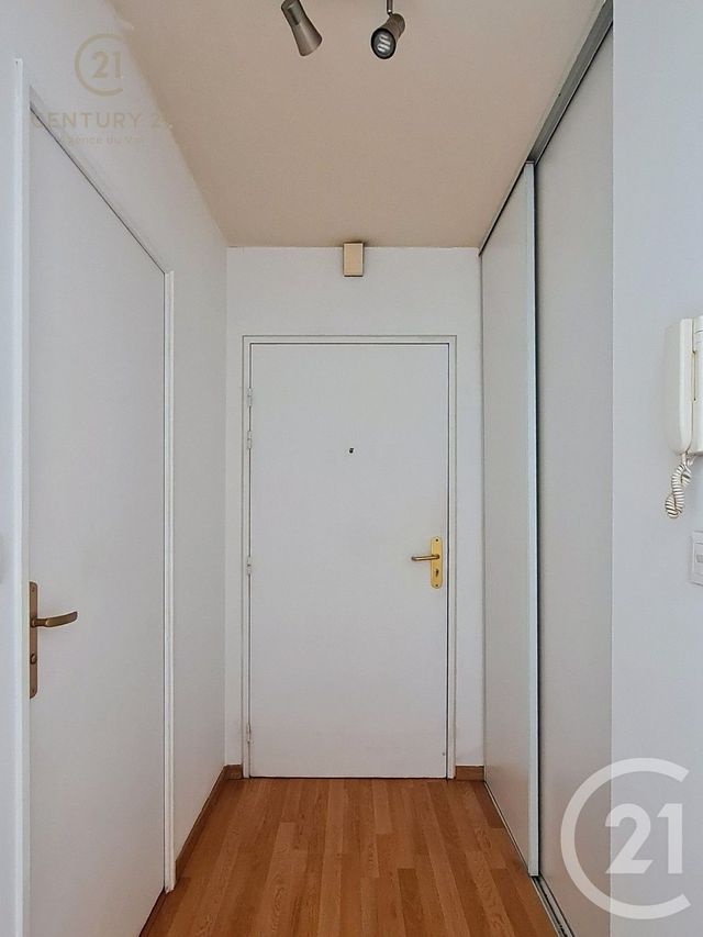 Appartement Studio &agrave; louer - 1 pi&egrave;ce - 31,03 m2 - Torcy - 77 - ILE-DE-FRANCE