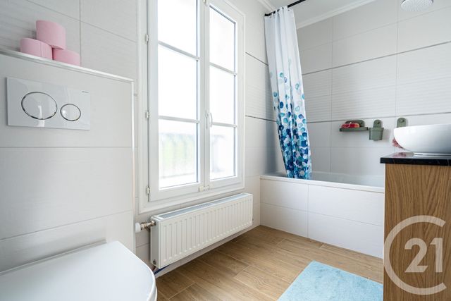 Maison &agrave; vendre - 5 pi&egrave;ces - 112,95 m2 - Magny Le Hongre - 77 - ILE-DE-FRANCE