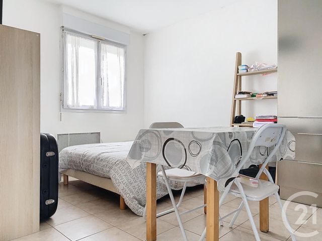 Appartement Studio &agrave; louer - 1 pi&egrave;ce - 26,75 m2 - Champs Sur Marne - 77 - ILE-DE-FRANCE