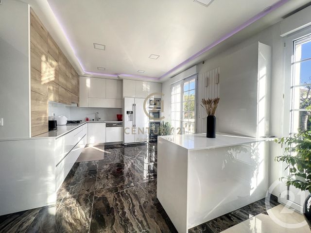 Maison &agrave; vendre - 7 pi&egrave;ces - 164,47 m2 - Champs Sur Marne - 77 - ILE-DE-FRANCE