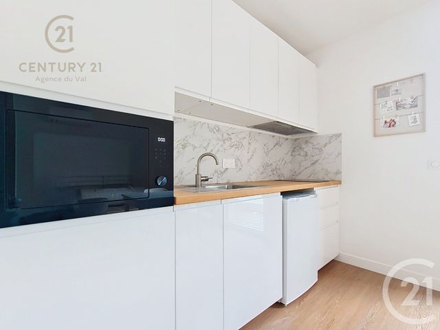 Appartement Studio &agrave; louer - 1 pi&egrave;ce - 24,87 m2 - Champs Sur Marne - 77 - ILE-DE-FRANCE