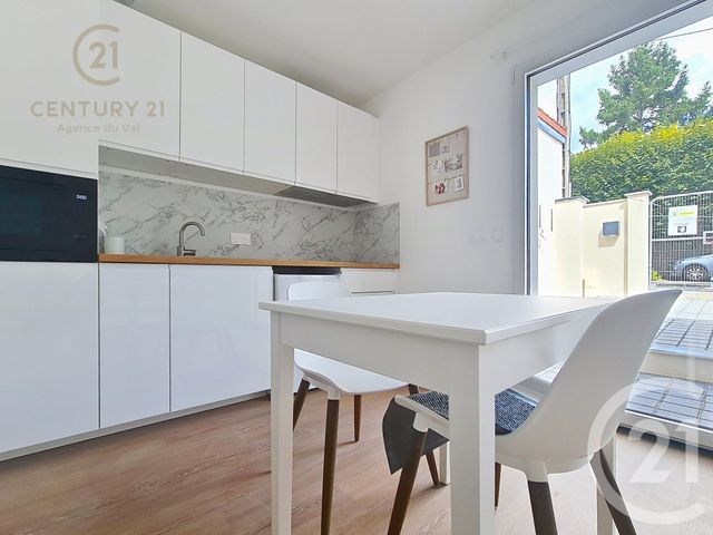 Appartement Studio &agrave; louer - 1 pi&egrave;ce - 24,87 m2 - Champs Sur Marne - 77 - ILE-DE-FRANCE