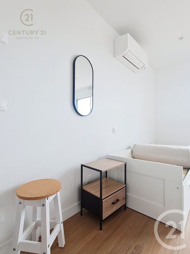 Appartement Studio &agrave; louer - 1 pi&egrave;ce - 23,53 m2 - Champs Sur Marne - 77 - ILE-DE-FRANCE