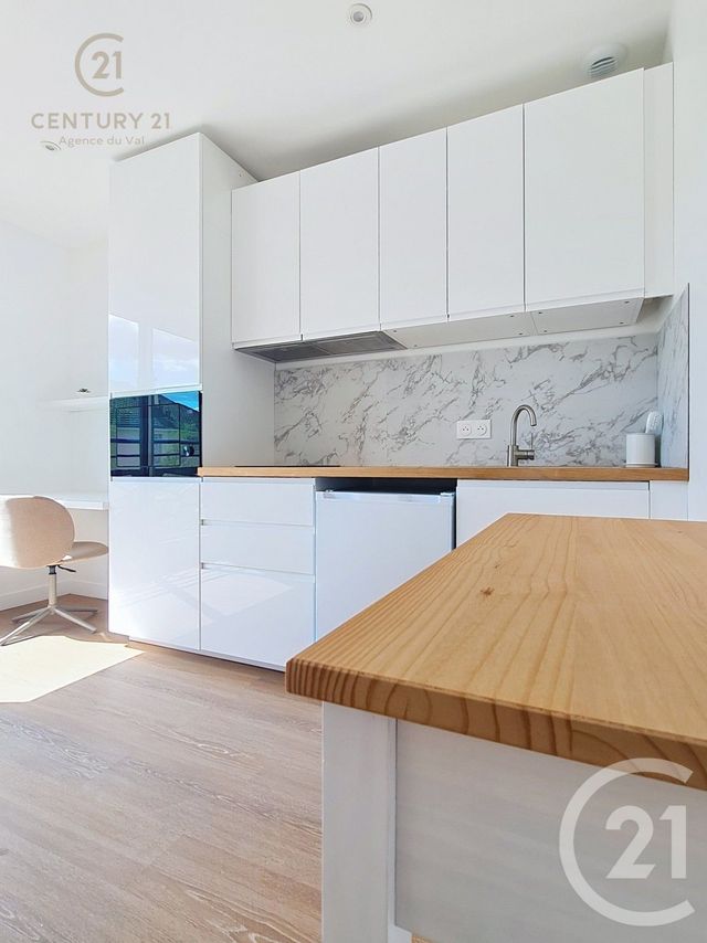 Appartement Studio &agrave; louer - 1 pi&egrave;ce - 23,53 m2 - Champs Sur Marne - 77 - ILE-DE-FRANCE