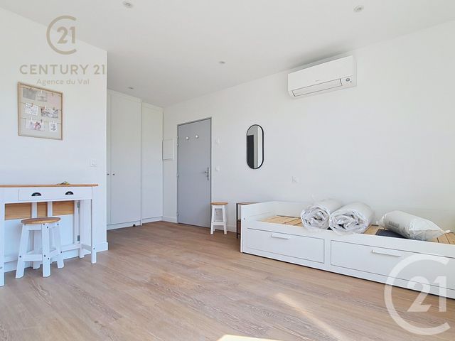 Appartement Studio &agrave; louer - 1 pi&egrave;ce - 23,53 m2 - Champs Sur Marne - 77 - ILE-DE-FRANCE