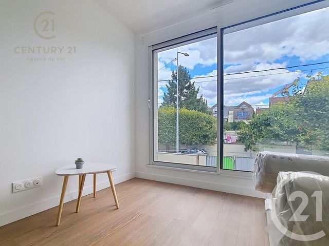 Appartement Studio &agrave; louer - 1 pi&egrave;ce - 27,36 m2 - Champs Sur Marne - 77 - ILE-DE-FRANCE