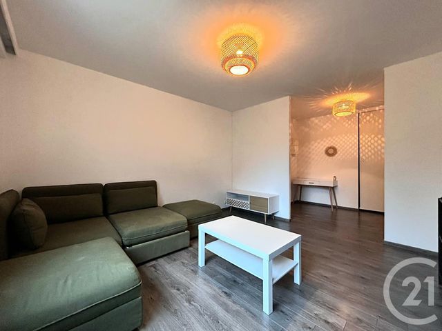 Appartement F2 &agrave; louer - 2 pi&egrave;ces - 47,25 m2 - Vaires Sur Marne - 77 - ILE-DE-FRANCE