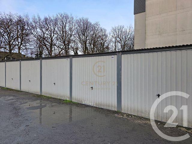 Parking &agrave; vendre - 12,50 m2 - Champs Sur Marne - 77 - ILE-DE-FRANCE