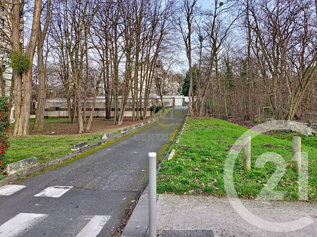 Parking &agrave; vendre - 12,50 m2 - Champs Sur Marne - 77 - ILE-DE-FRANCE