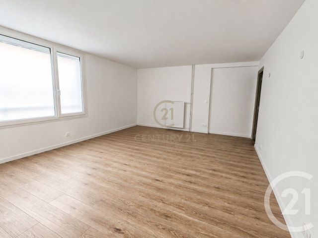 Appartement F4 &agrave; vendre - 4 pi&egrave;ces - 90,20 m2 - Champs Sur Marne - 77 - ILE-DE-FRANCE