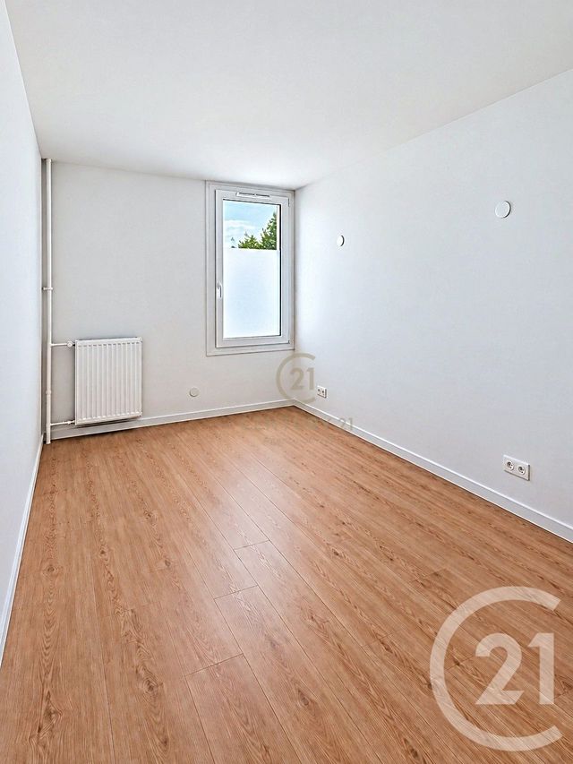 Appartement F4 &agrave; vendre - 4 pi&egrave;ces - 90,20 m2 - Champs Sur Marne - 77 - ILE-DE-FRANCE