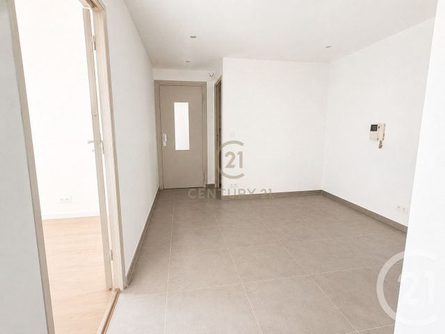 Appartement F4 &agrave; vendre - 4 pi&egrave;ces - 90,20 m2 - Champs Sur Marne - 77 - ILE-DE-FRANCE