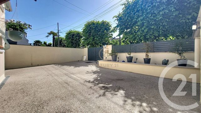 Maison &agrave; vendre - 5 pi&egrave;ces - 110,66 m2 - Champs Sur Marne - 77 - ILE-DE-FRANCE