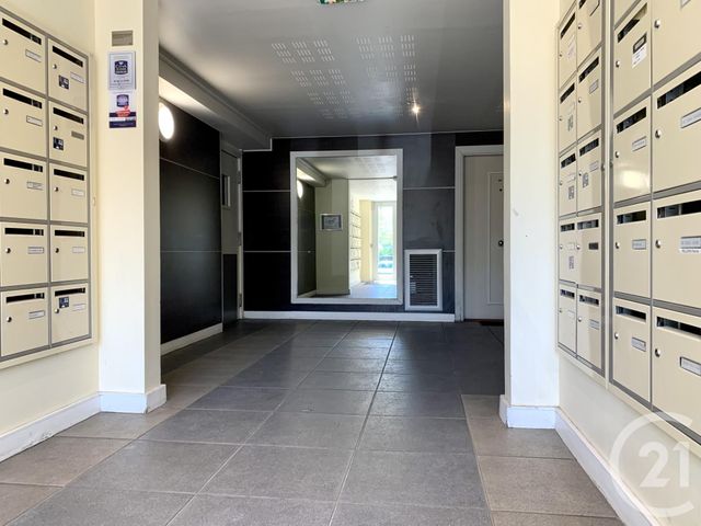 Appartement F2 &agrave; louer - 2 pi&egrave;ces - 30,63 m2 - Lognes - 77 - ILE-DE-FRANCE