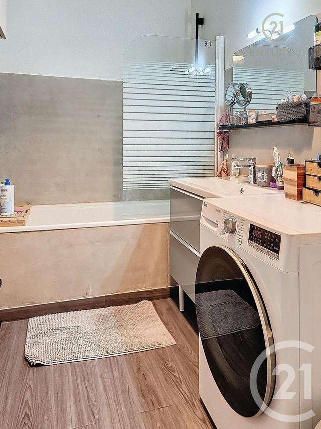 Appartement Studio &agrave; louer - 1 pi&egrave;ce - 30,28 m2 - Dampmart - 77 - ILE-DE-FRANCE