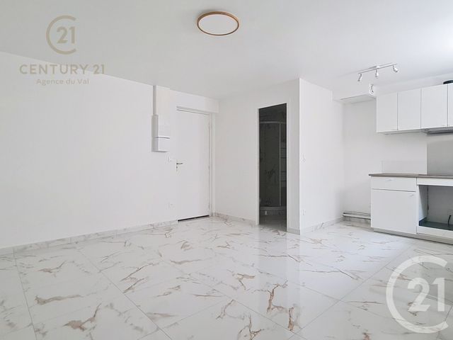 Appartement F2 &agrave; louer - 2 pi&egrave;ces - 35,34 m2 - Champs Sur Marne - 77 - ILE-DE-FRANCE
