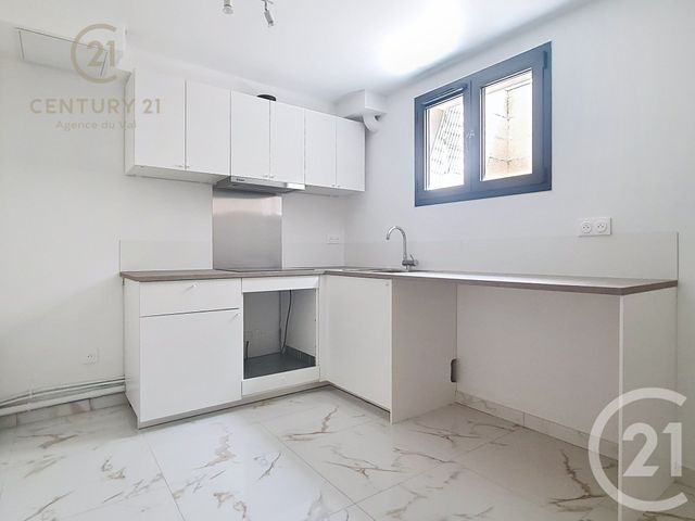 Appartement F2 &agrave; louer - 2 pi&egrave;ces - 35,34 m2 - Champs Sur Marne - 77 - ILE-DE-FRANCE