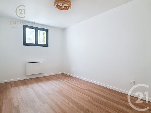 Appartement F2 &agrave; louer - 2 pi&egrave;ces - 35,34 m2 - Champs Sur Marne - 77 - ILE-DE-FRANCE