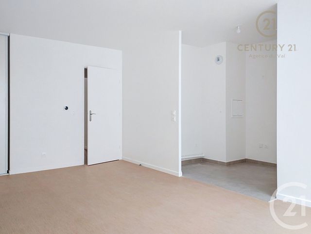 Appartement Local &agrave; louer - 3 pi&egrave;ces - 60,60 m2 - Champs Sur Marne - 77 - ILE-DE-FRANCE