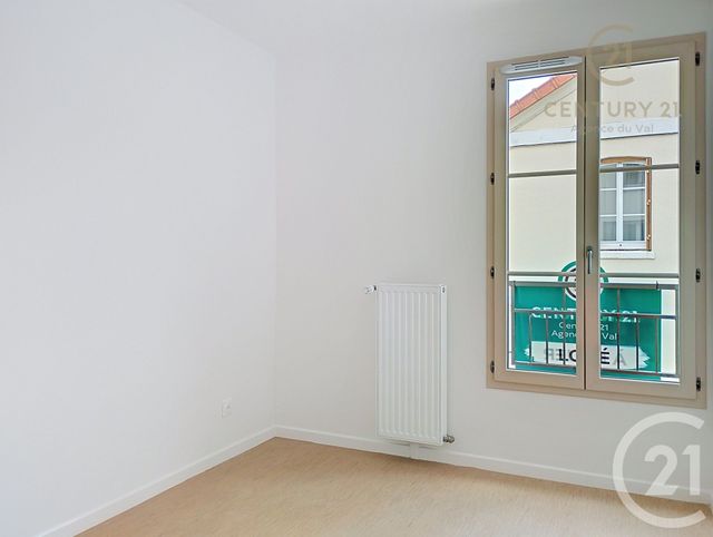 Appartement Local &agrave; louer - 3 pi&egrave;ces - 60,60 m2 - Champs Sur Marne - 77 - ILE-DE-FRANCE