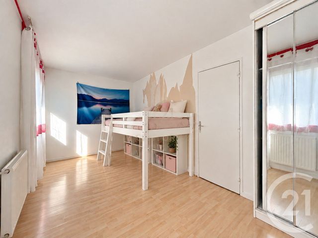 Appartement F4 &agrave; vendre - 4 pi&egrave;ces - 80,60 m2 - Champs Sur Marne - 77 - ILE-DE-FRANCE
