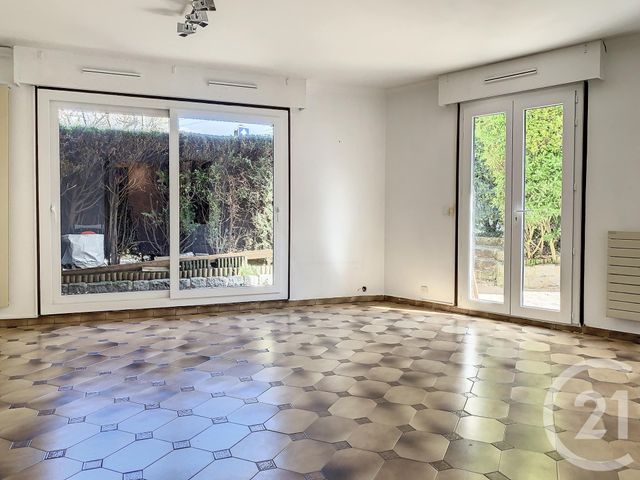 Appartement F3 &agrave; louer - 3 pi&egrave;ces - 67,44 m2 - Noisy Le Grand - 93 - ILE-DE-FRANCE