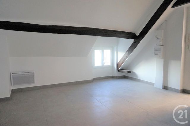 Appartement Studio &agrave; louer - 1 pi&egrave;ce - 21,62 m2 - Champs Sur Marne - 77 - ILE-DE-FRANCE
