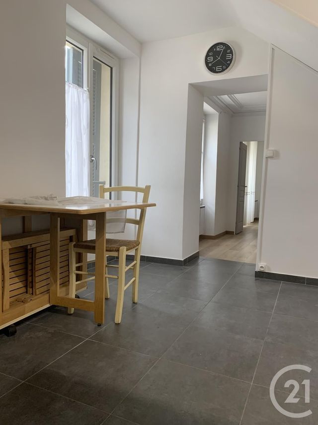 Appartement F2 &agrave; louer - 2 pi&egrave;ces - 40,50 m2 - Champs Sur Marne - 77 - ILE-DE-FRANCE